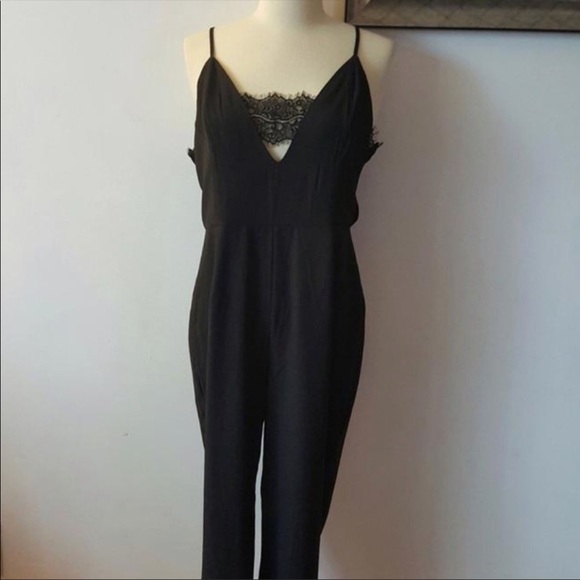 ❌SOLD Missguided Jumpsuit w/ Lace Panels in Black - Picture 7 of 7